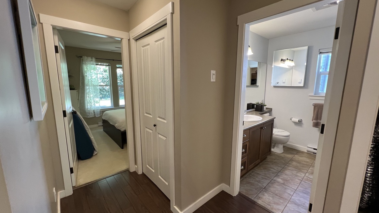 Photo of Bedroom in Lindell Beach