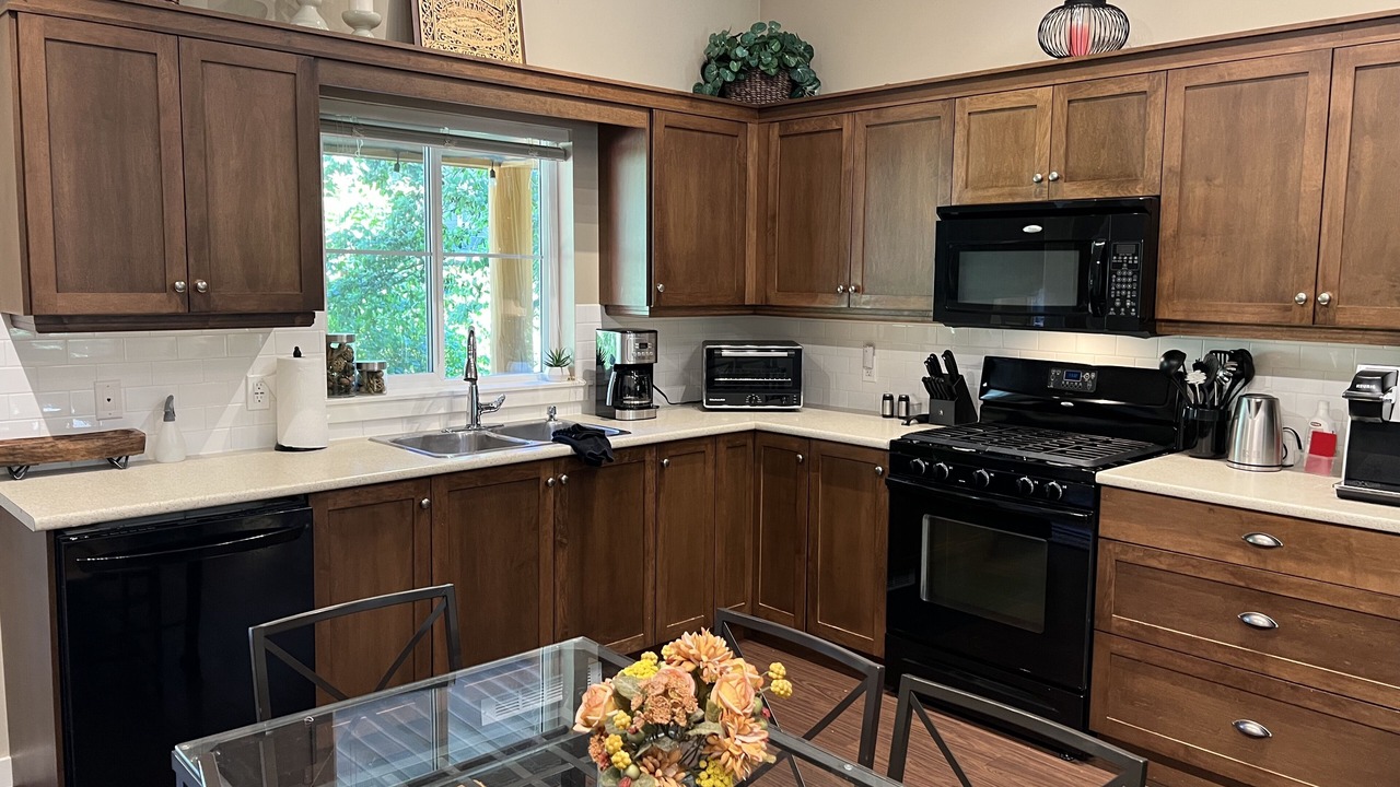 Photo of Kitchen in Lindell Beach
