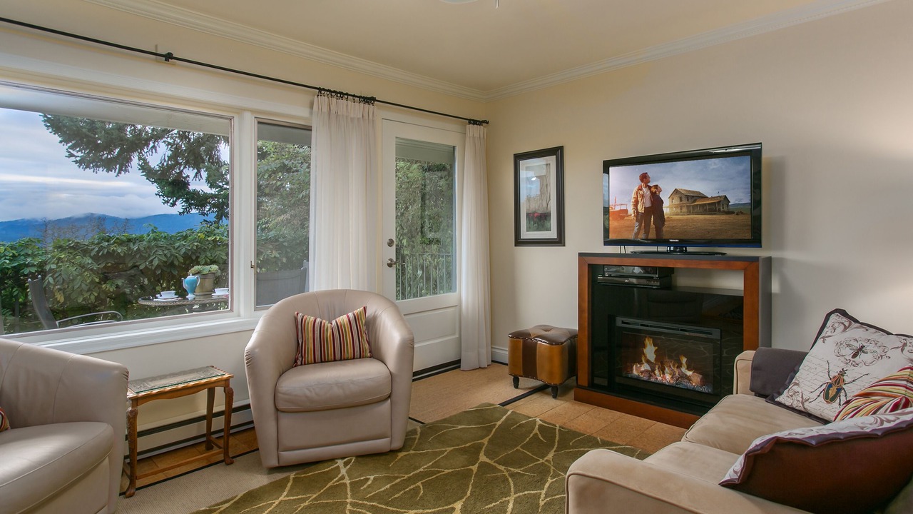 Photo of Bedroom in Saanichton