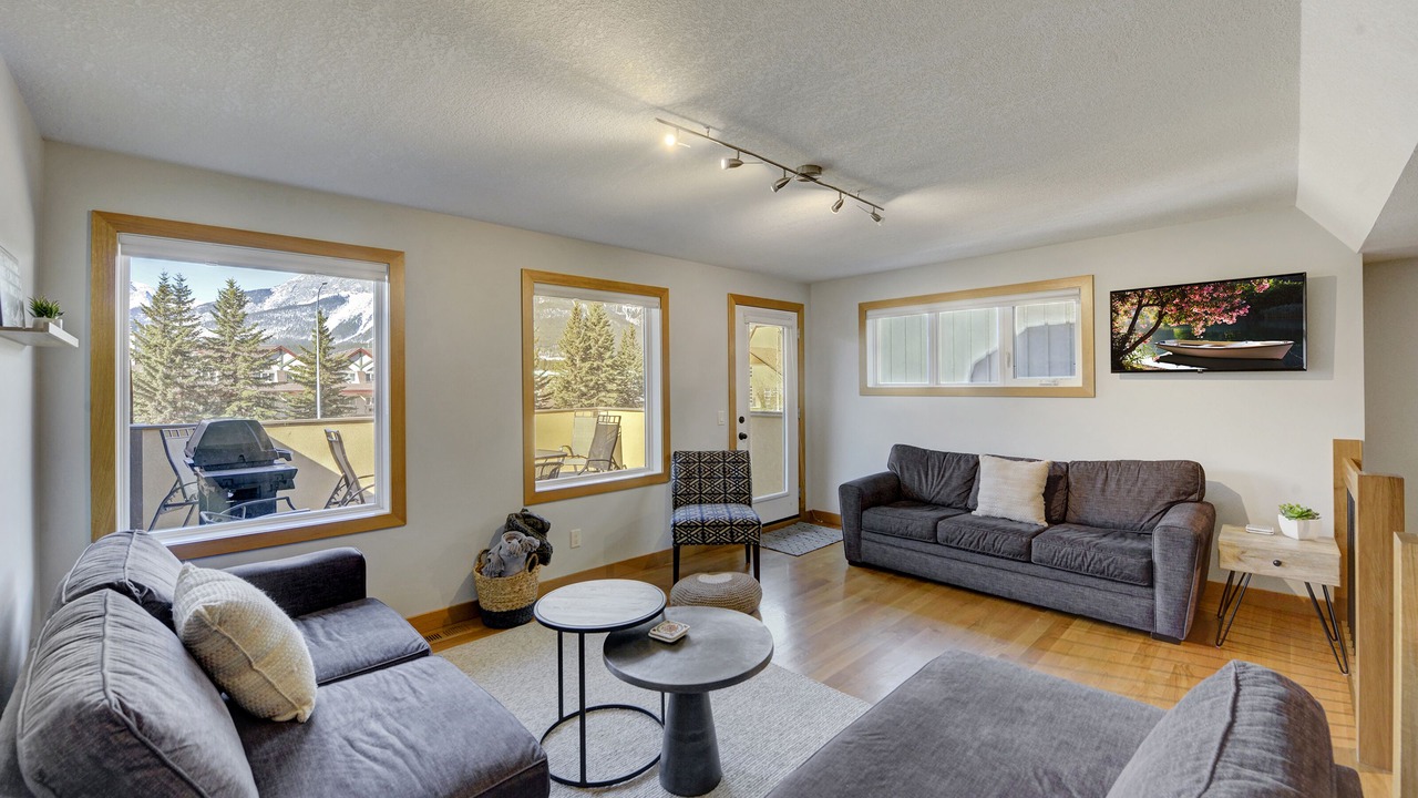 Photo of Livingroom in Teepee Town
