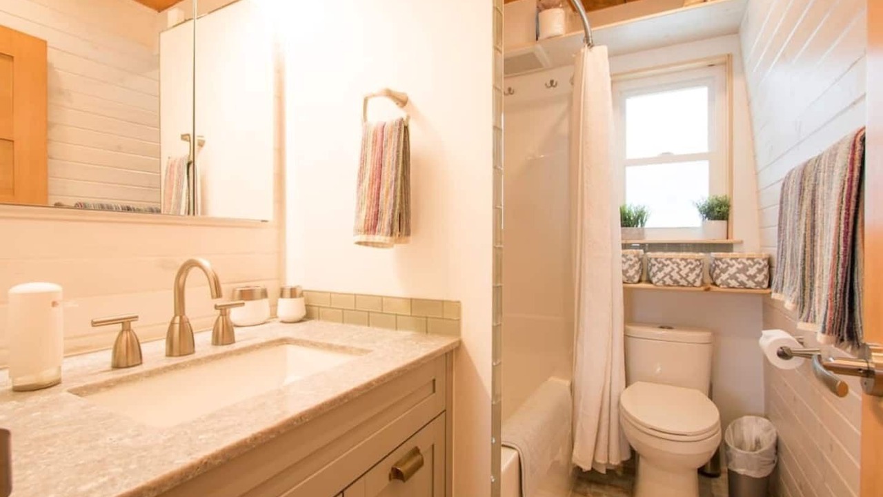 Photo of Bathroom in Idabel Lake