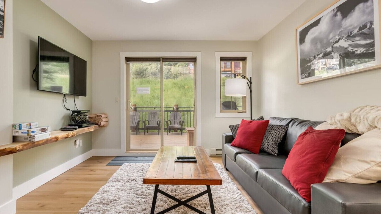 Photo of Livingroom in Golden