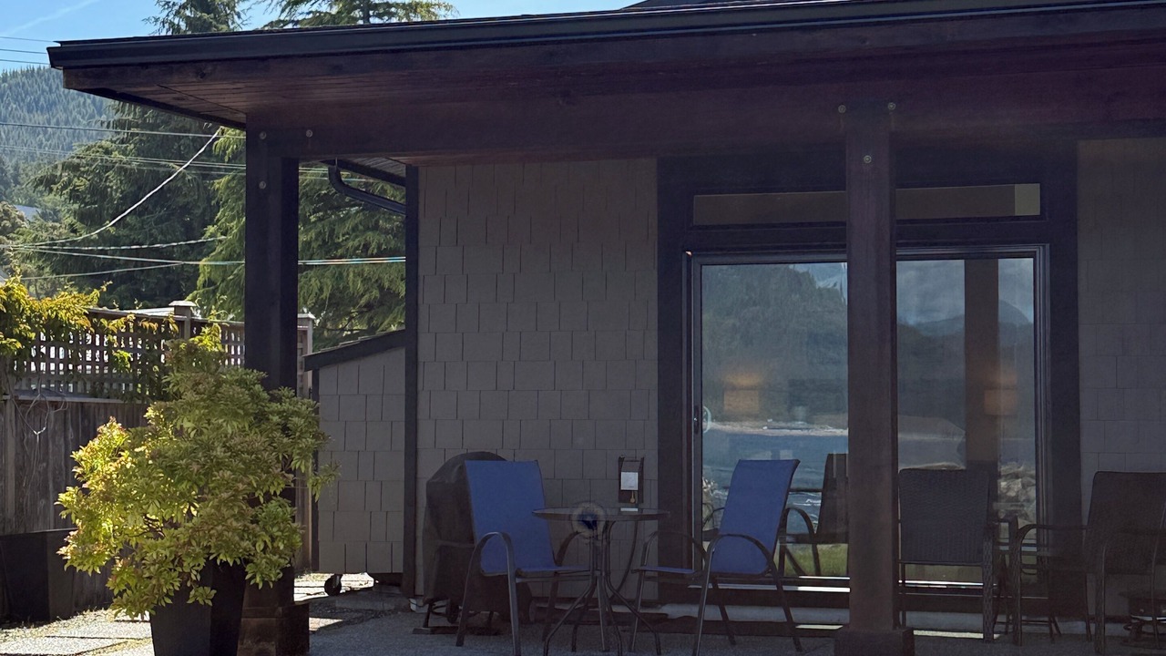 Photo of Patio Balcony in Port Renfrew