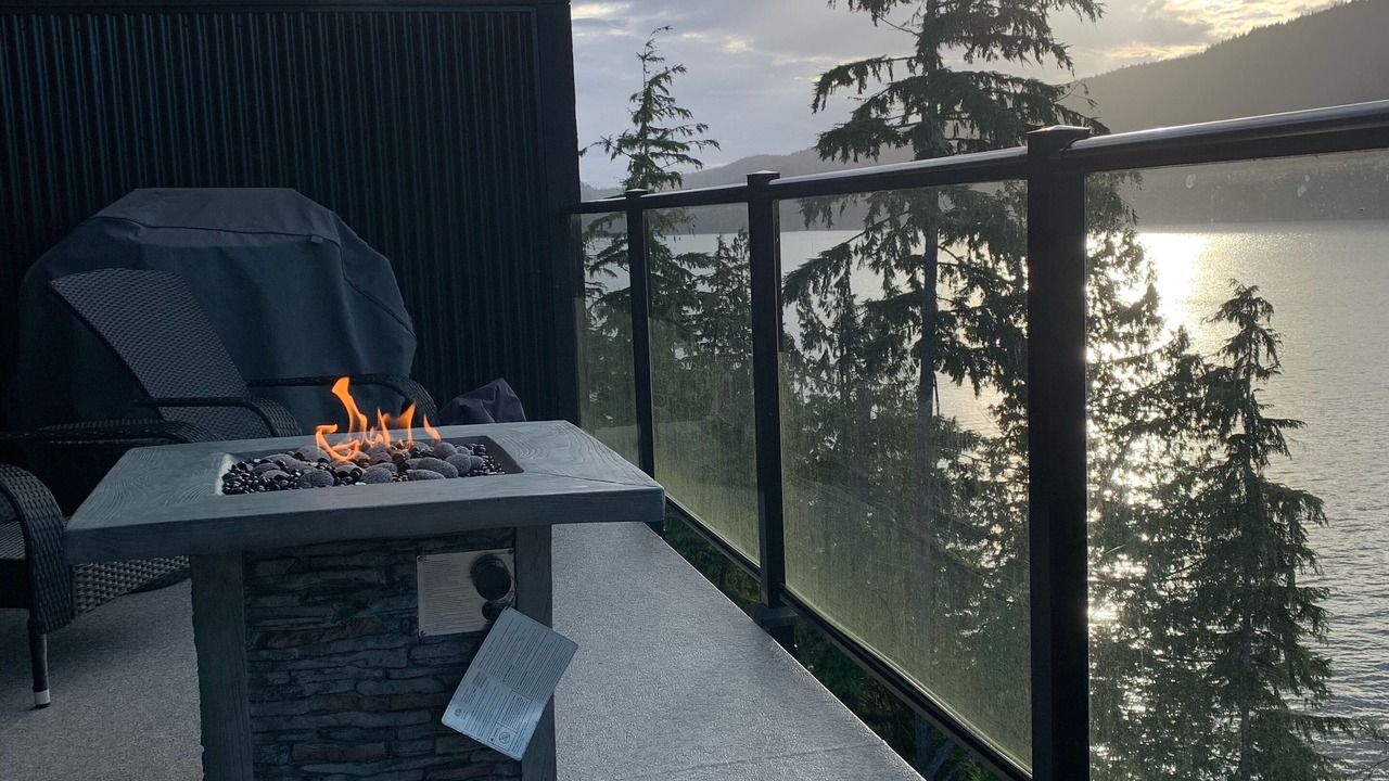 Photo of Patio Balcony in Port Renfrew