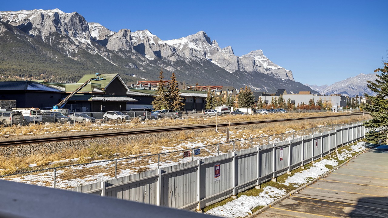 Photo of Others in Canmore