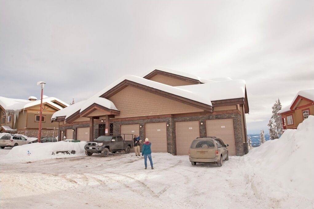 Photo of Outdoor in Snow Pine Estates