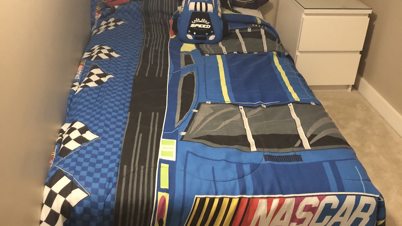 Photo of Bedroom in Lindell Beach