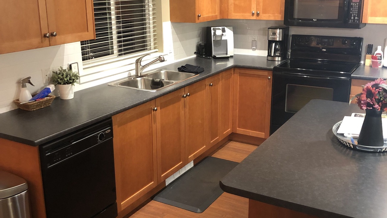 Photo of Kitchen in Lindell Beach