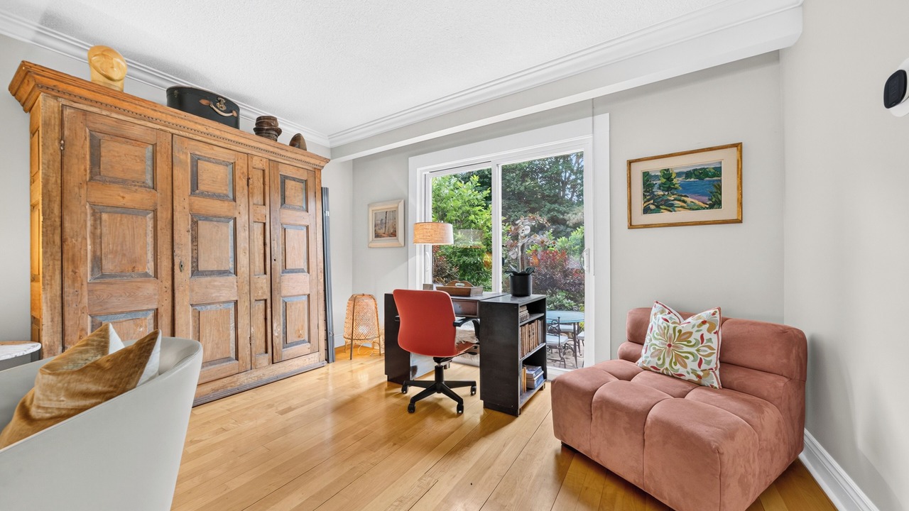 Photo of Livingroom in Guelph
