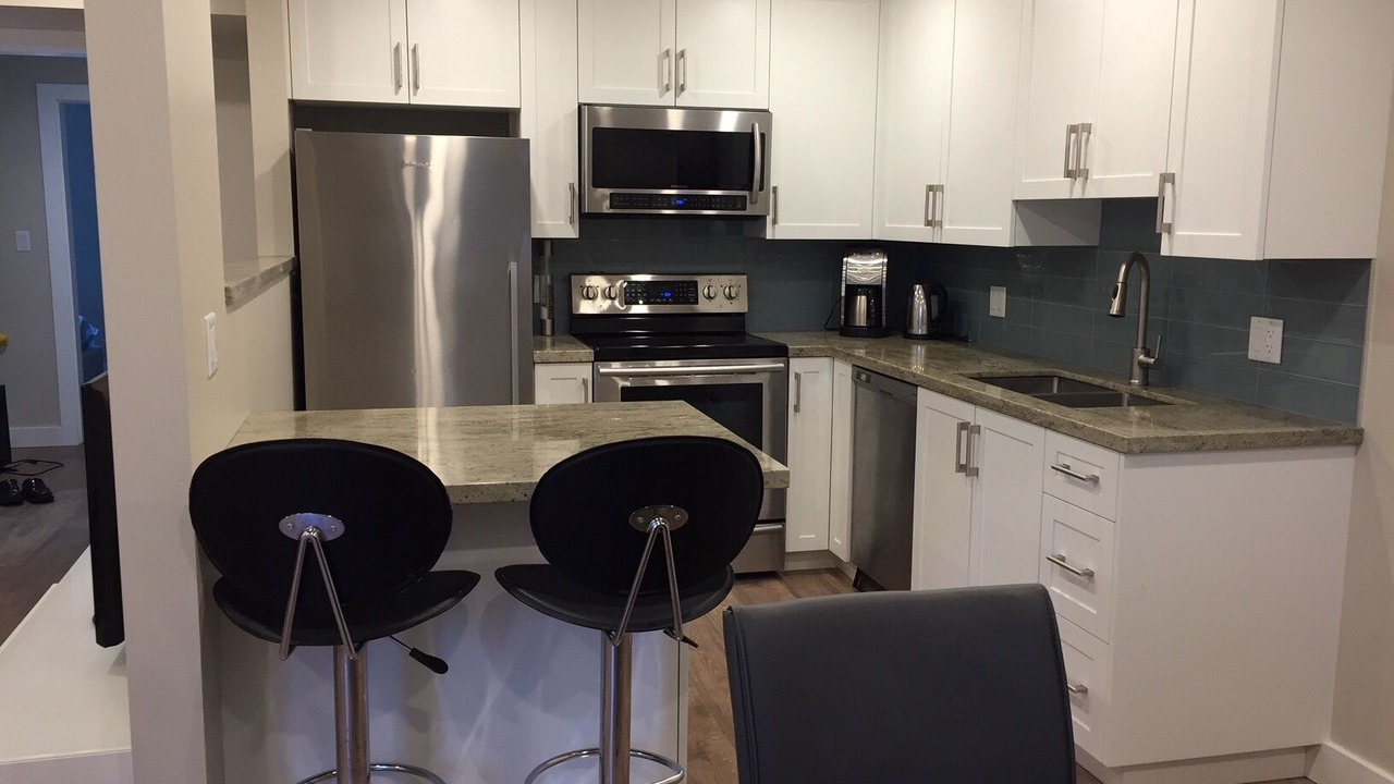 Photo of Kitchen in District of North Vancouver