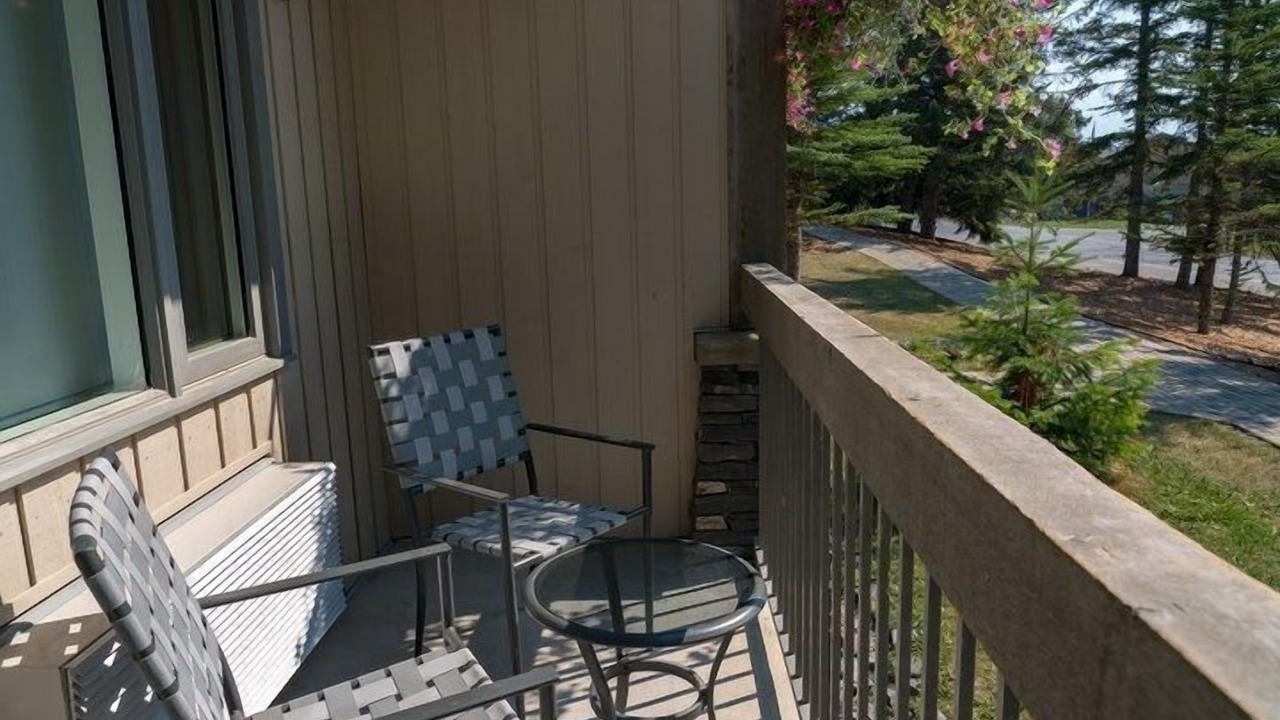 Photo of Patio Balcony in Banff