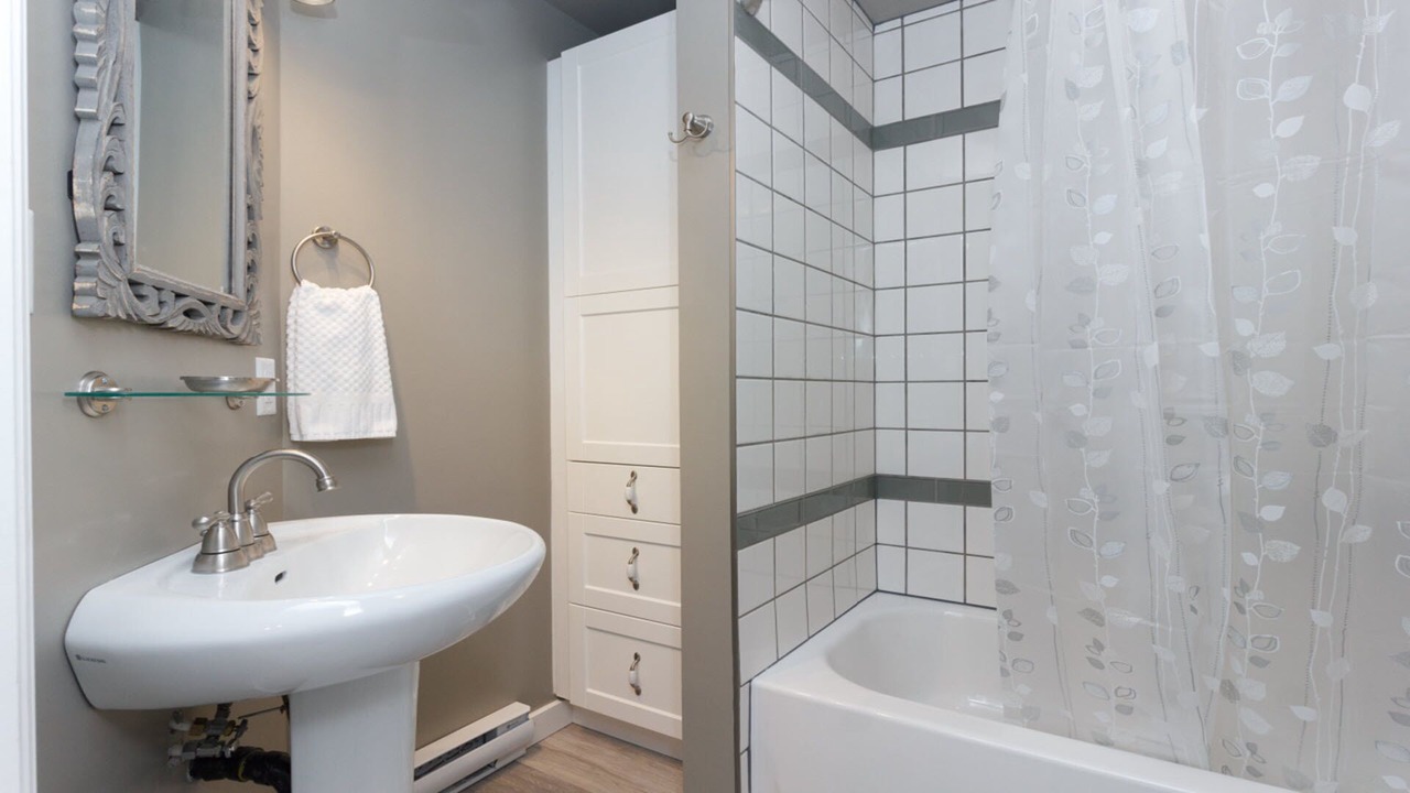 Photo of Bathroom in North Saanich