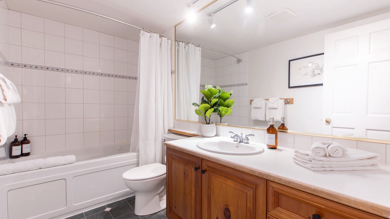 Photo of Bathroom in Upper Village