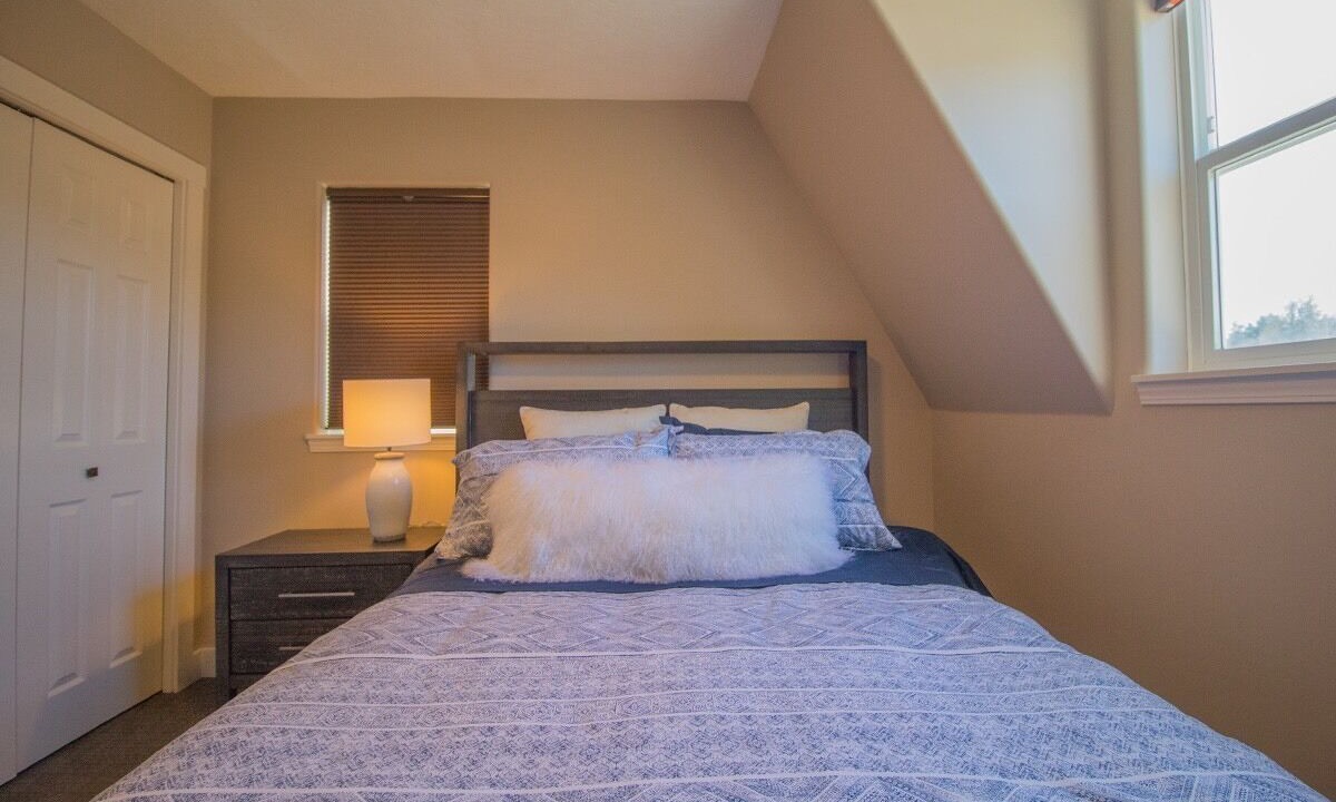 Photo of Bedroom in Lake Cowichan
