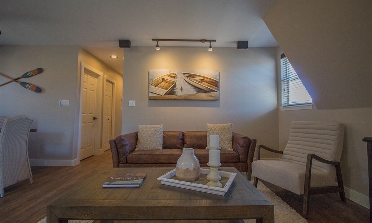 Photo of Livingroom in Lake Cowichan