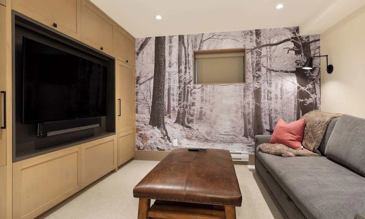 Photo of Bedroom in Whistler Village