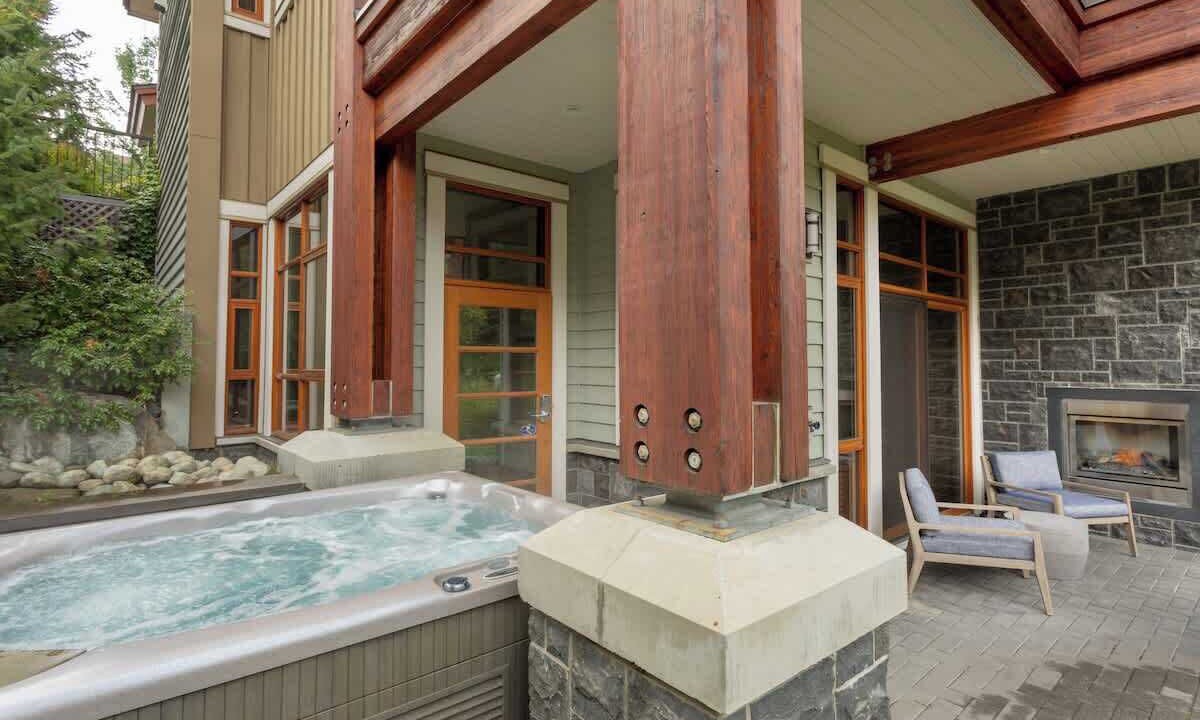 Photo of Livingroom in Whistler