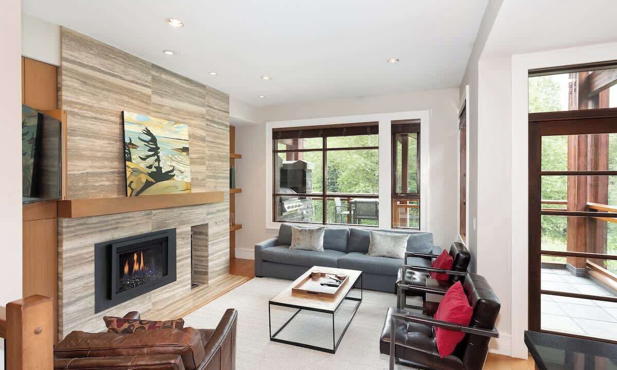Photo of Livingroom in Whistler