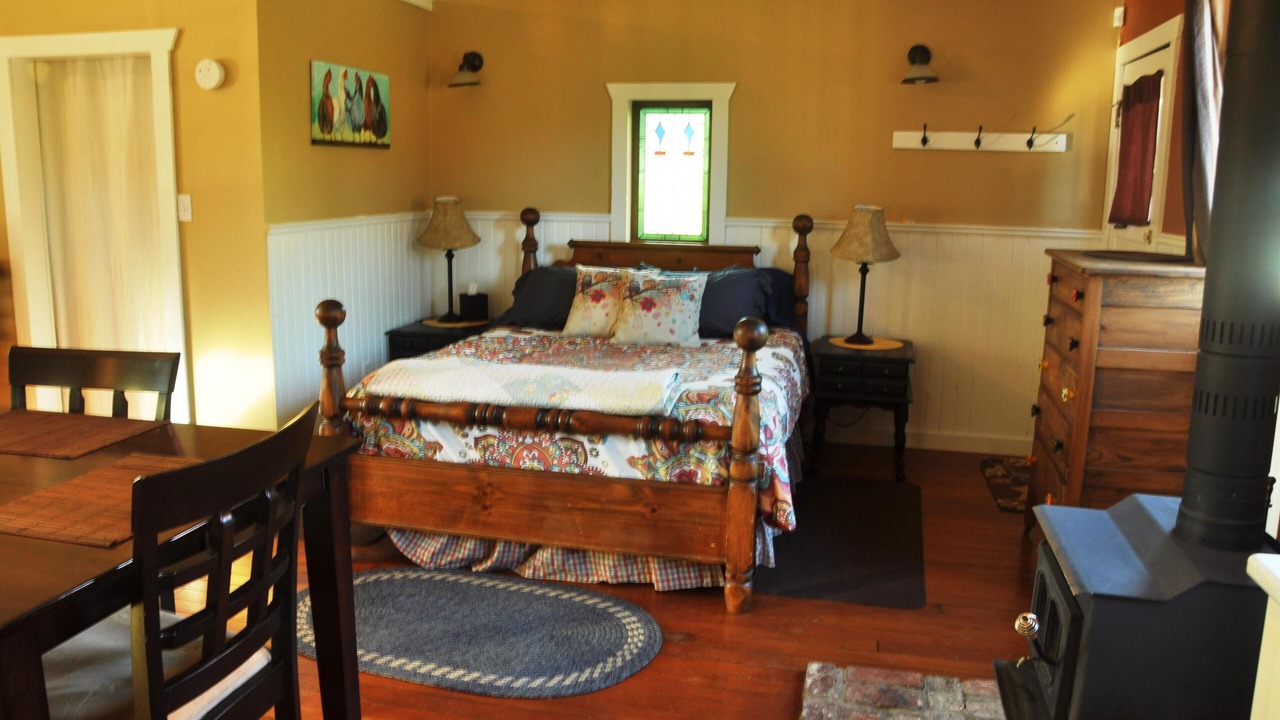 Photo of Bedroom in Yellow Point