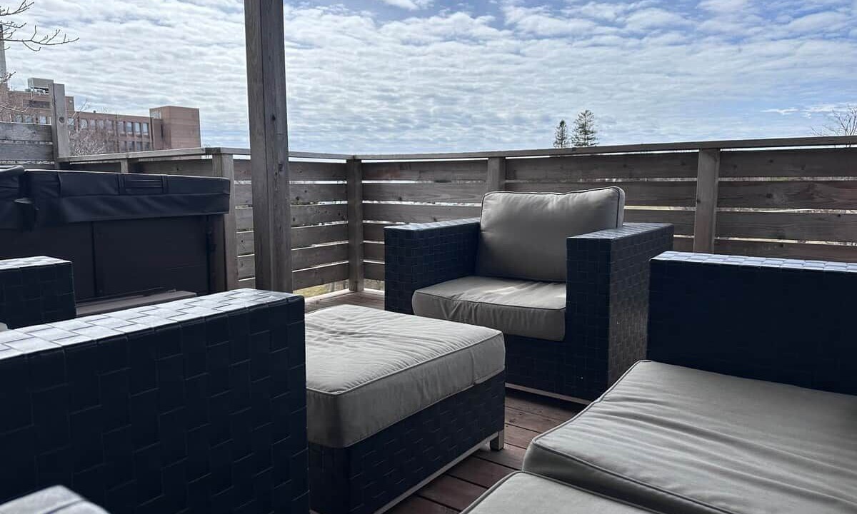 Photo of Patio Balcony in Queens Square
