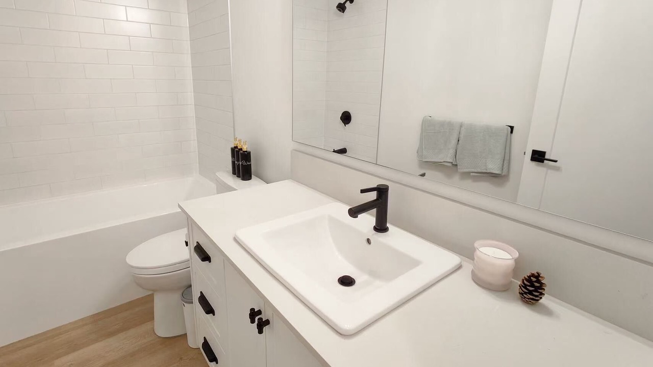 Photo of Bathroom in Willoughby