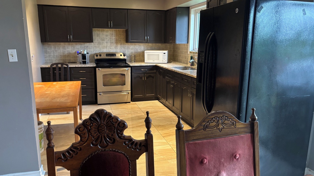 Photo of Kitchen in Adjala-Tosorontio