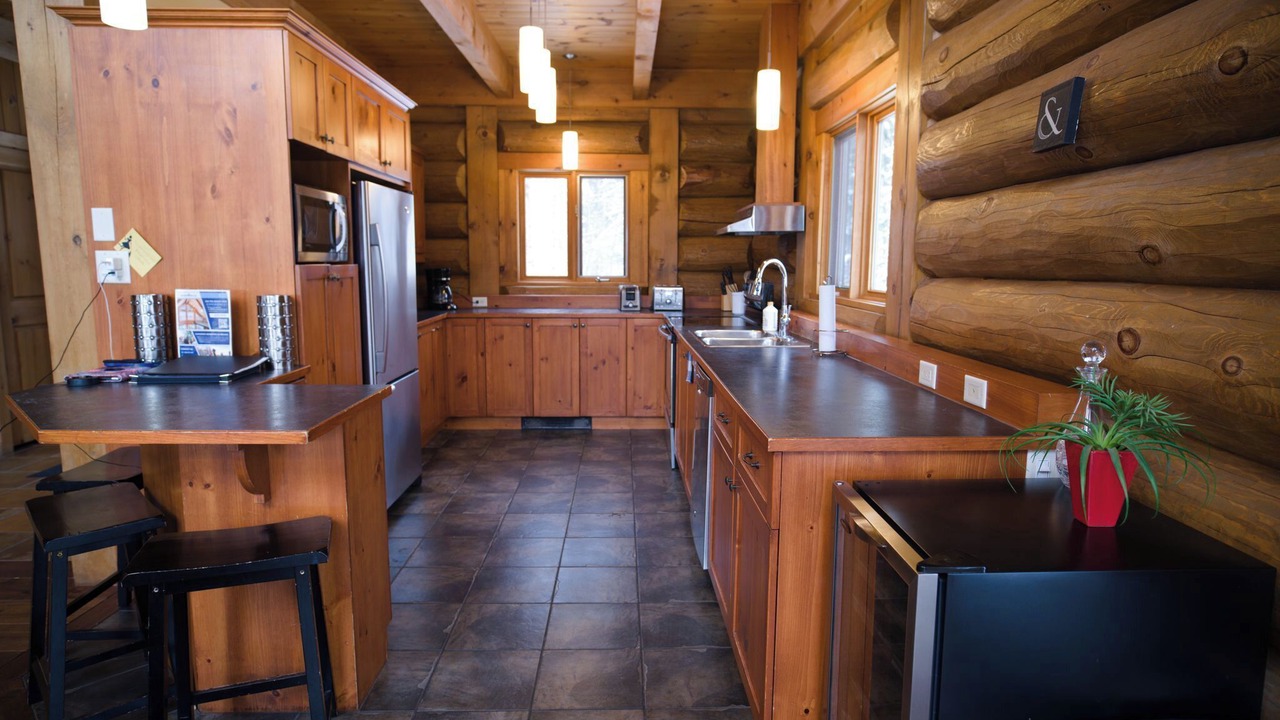 Photo of Kitchen in Les Pays-d'en-Haut Regional County Municipality