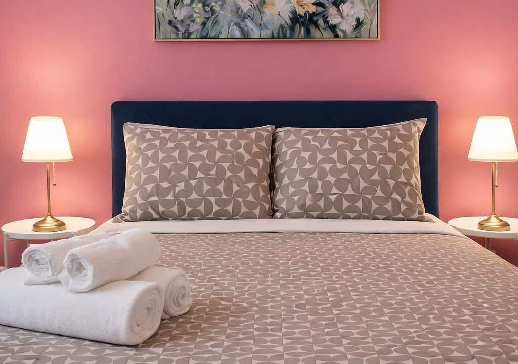Photo of Bedroom in Pierrefonds-Roxboro