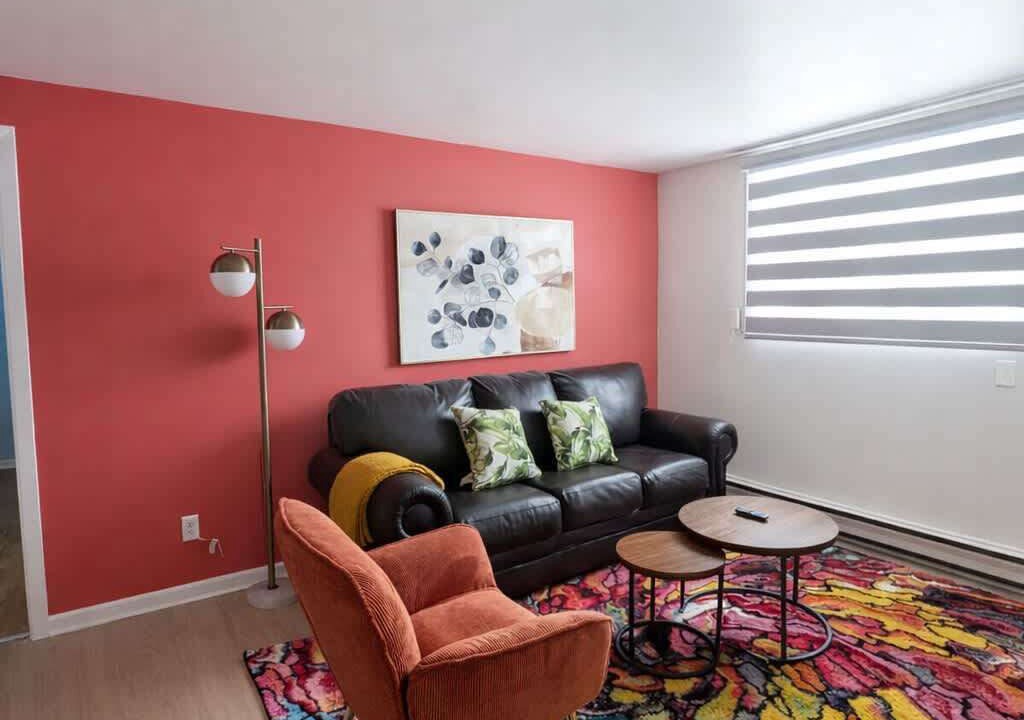 Photo of Livingroom in Pierrefonds-Roxboro