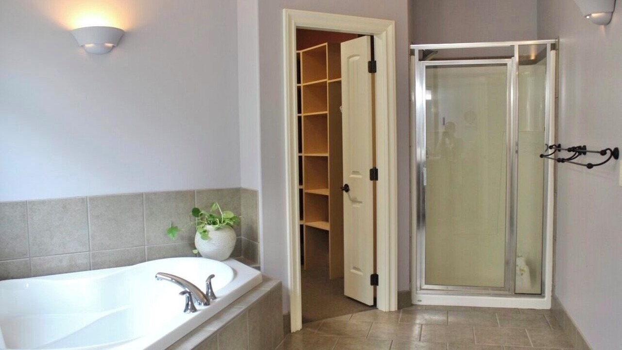 Photo of Bathroom in Black Mountain