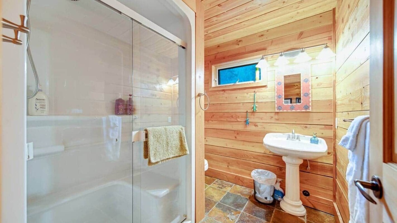 Photo of Bathroom in Sproat Lake