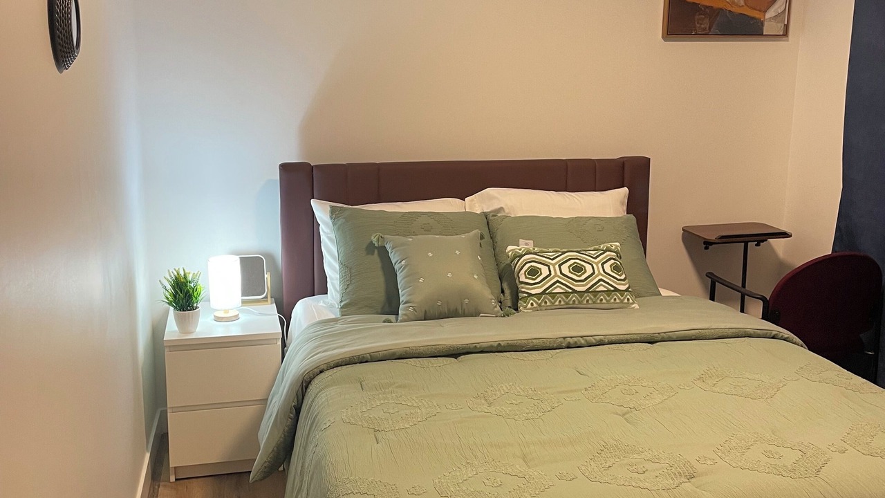 Photo of Bedroom in North Central Edmonton