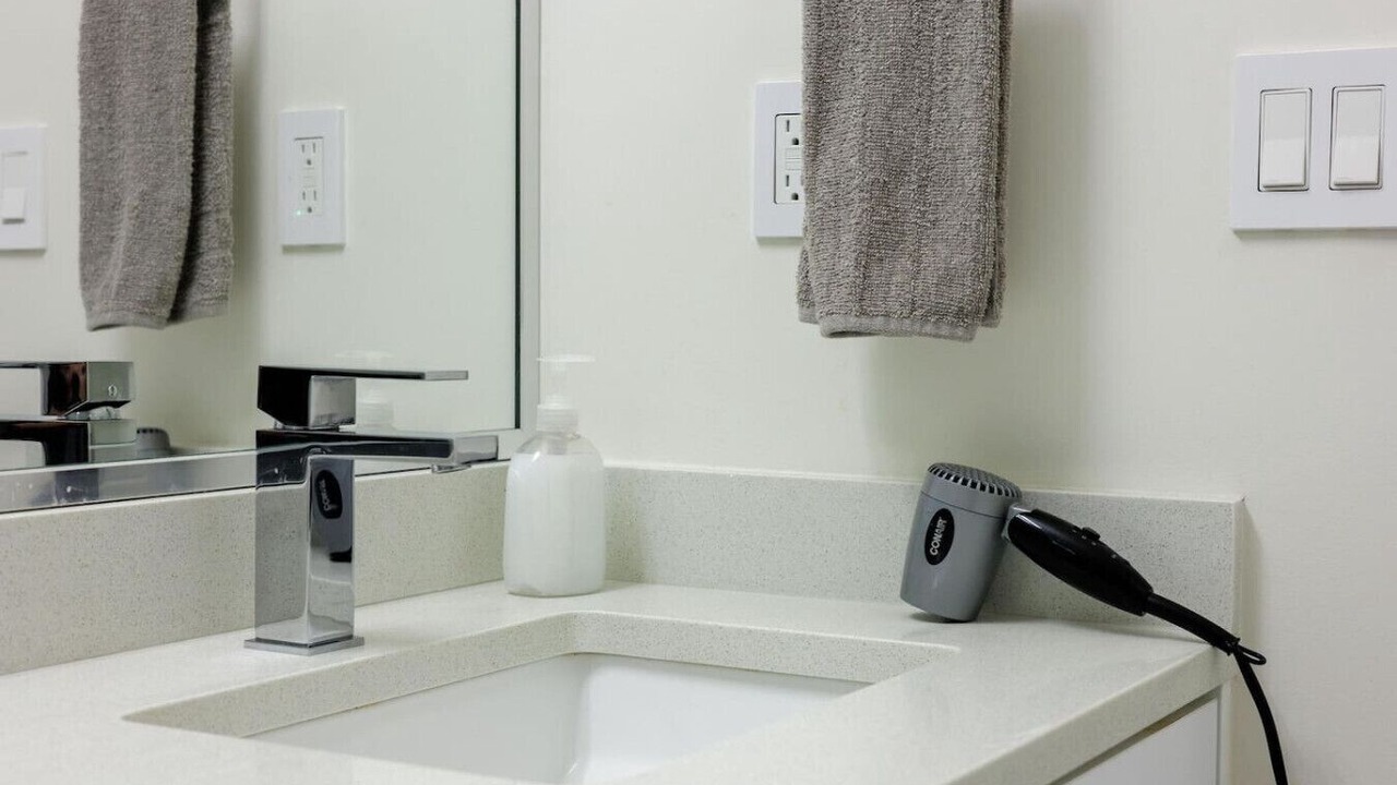 Photo of Bathroom in District of North Vancouver