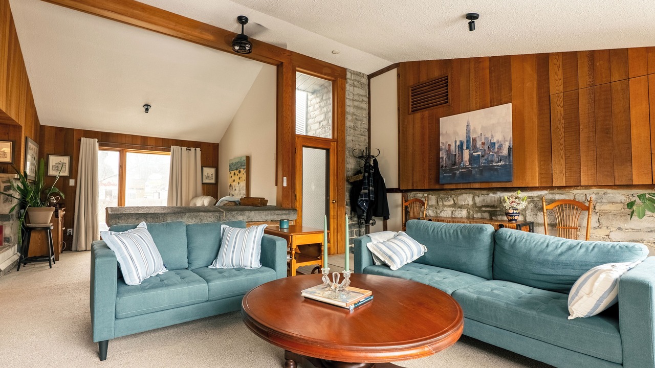 Photo of Livingroom in Kingston