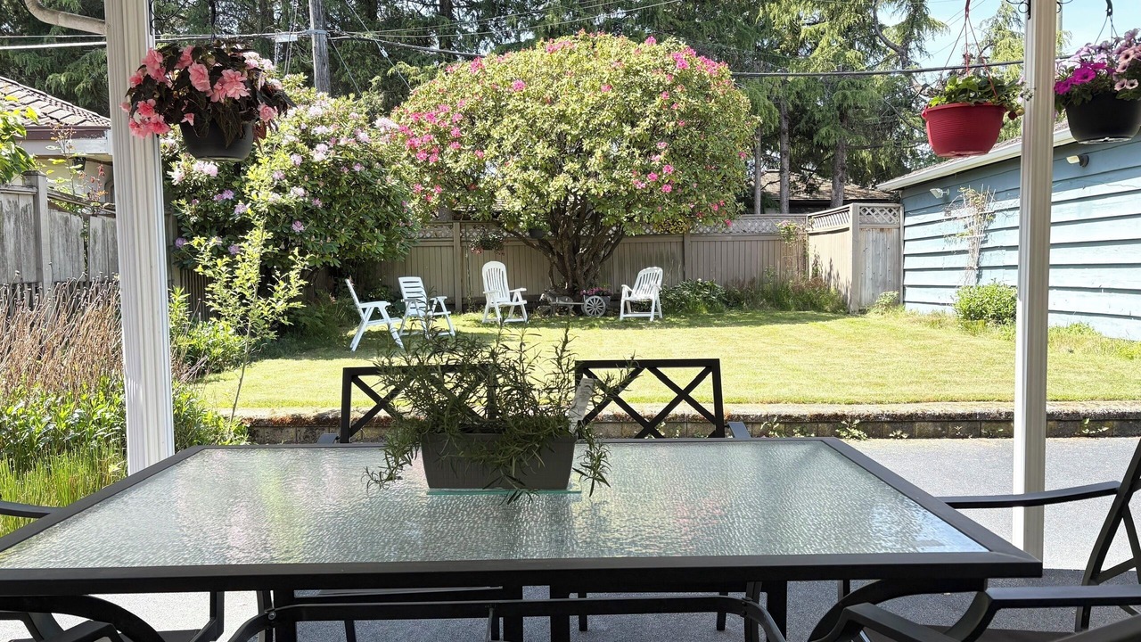 Photo of Outdoor in Oakridge