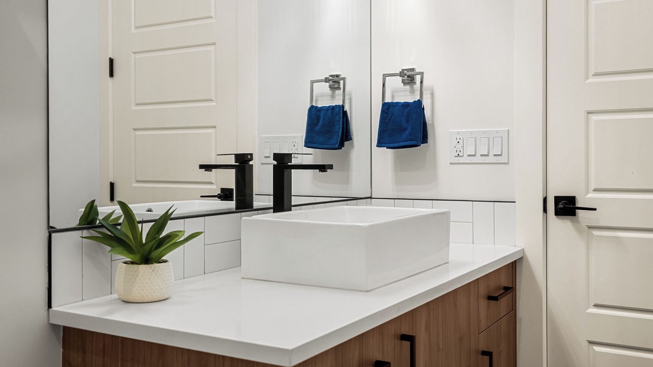 Photo of Bathroom in Glenbrook