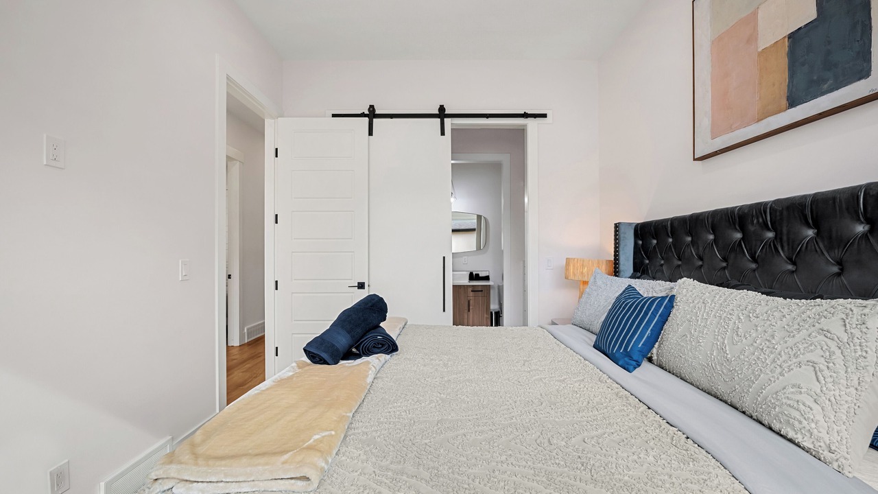 Photo of Bedroom in Glenbrook