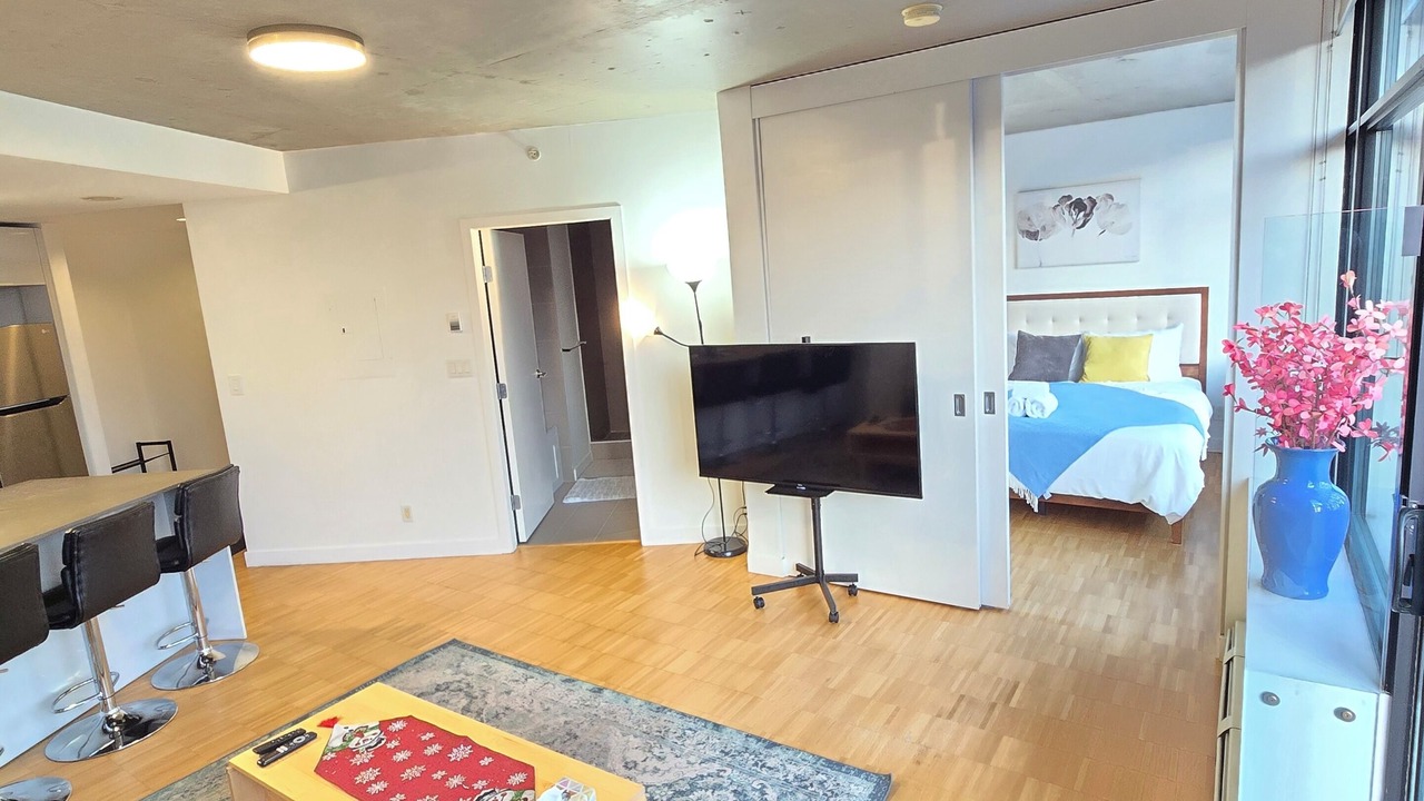Photo of Bedroom in Crosstown