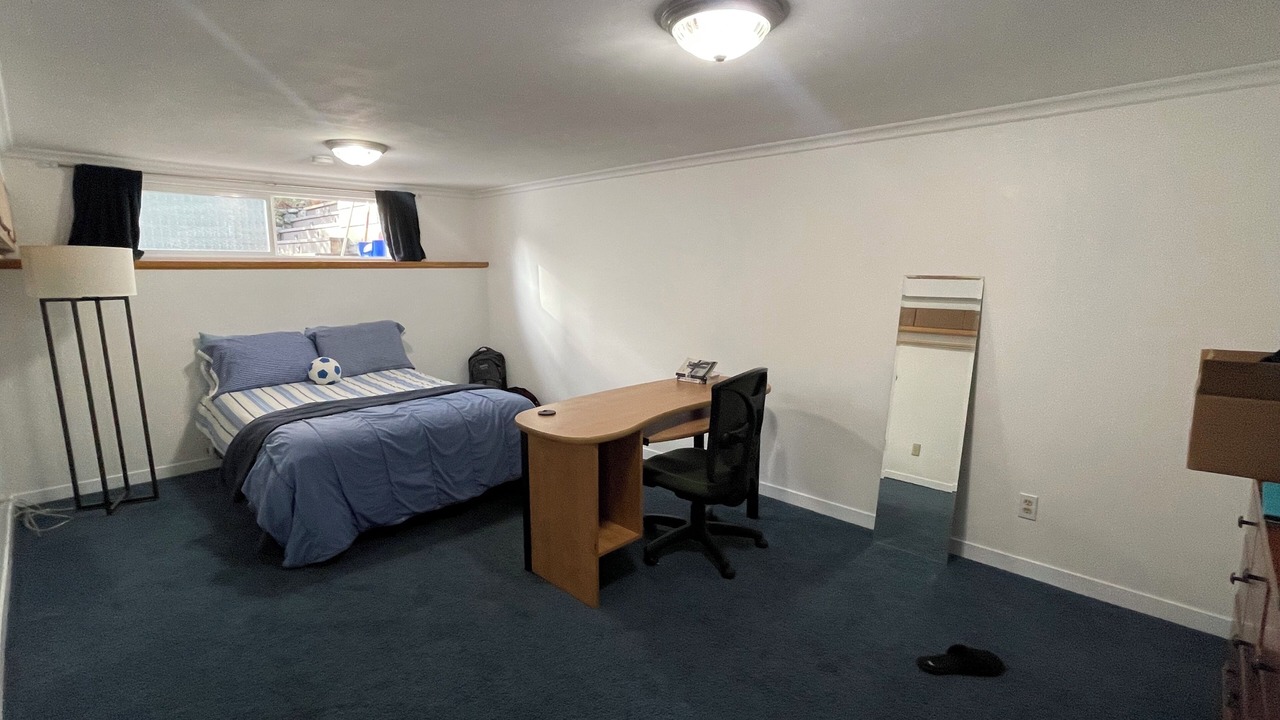 Photo of Bedroom in Saanich East