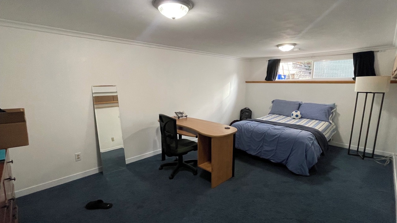 Photo of Bedroom in Saanich East