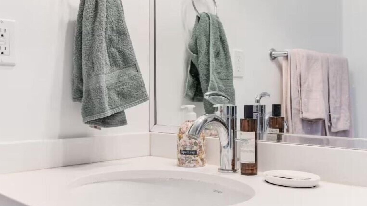 Photo of Bathroom in Oakridge