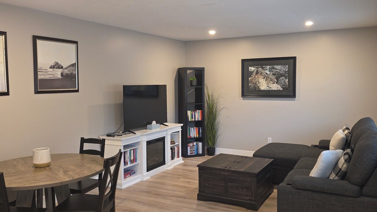 Photo of Livingroom in Langley