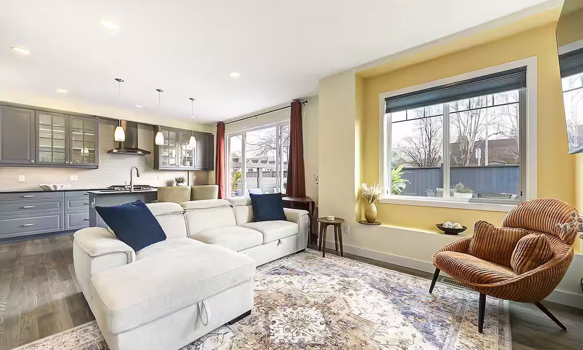 Photo of Livingroom in North End