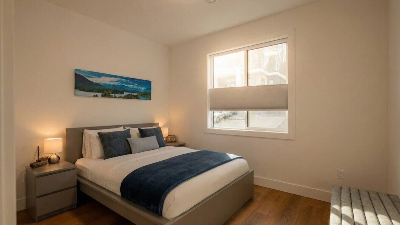 Photo of Bedroom in Youbou
