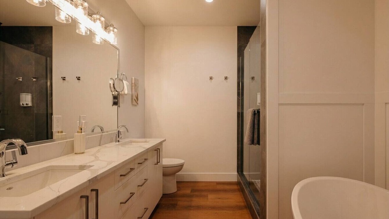 Photo of Bathroom in Youbou