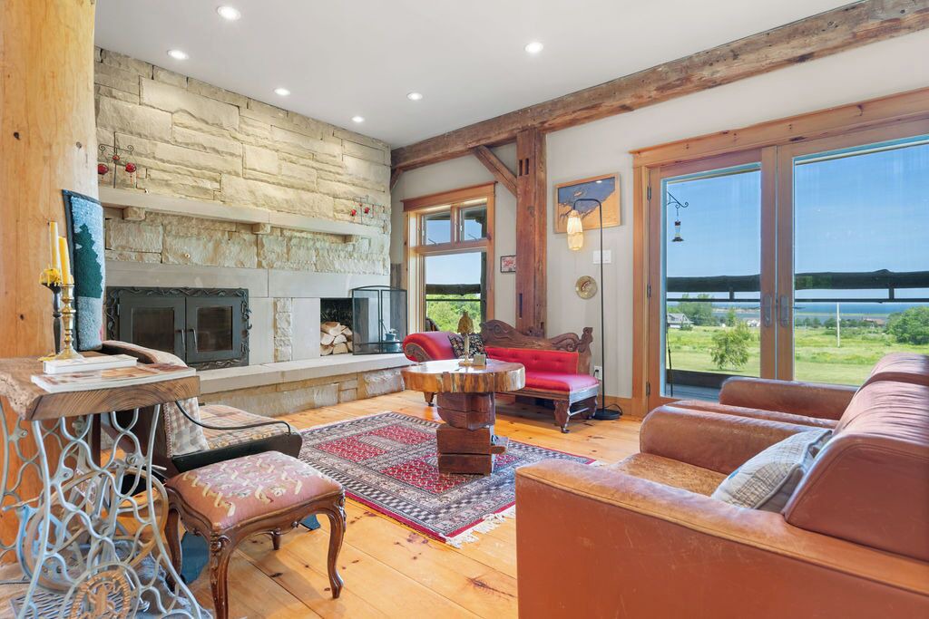 Photo of Livingroom in Little Harbour