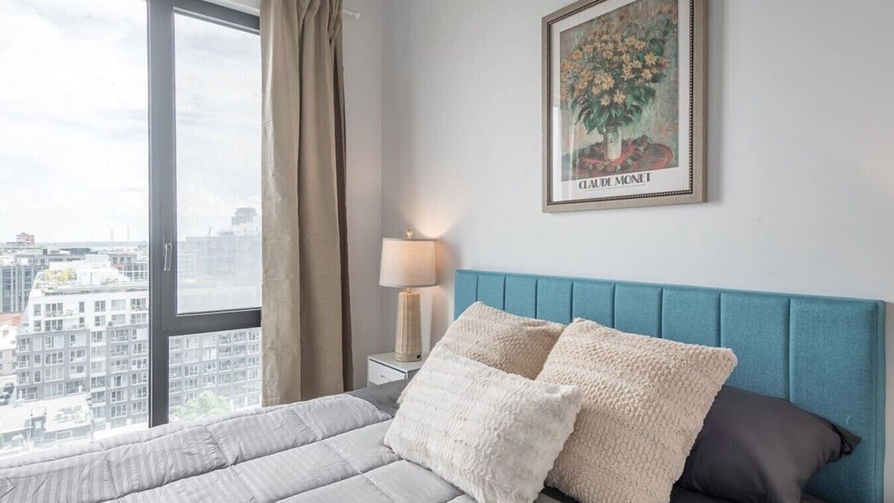 Photo of Bedroom in International District