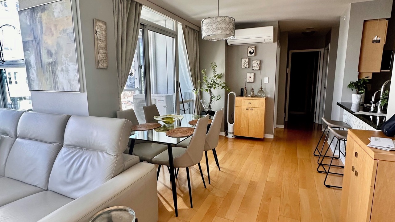 Photo of Livingroom in Yaletown