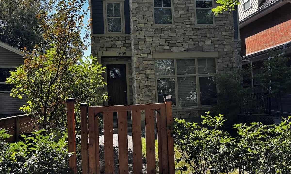 Photo of Outdoor in Sunalta