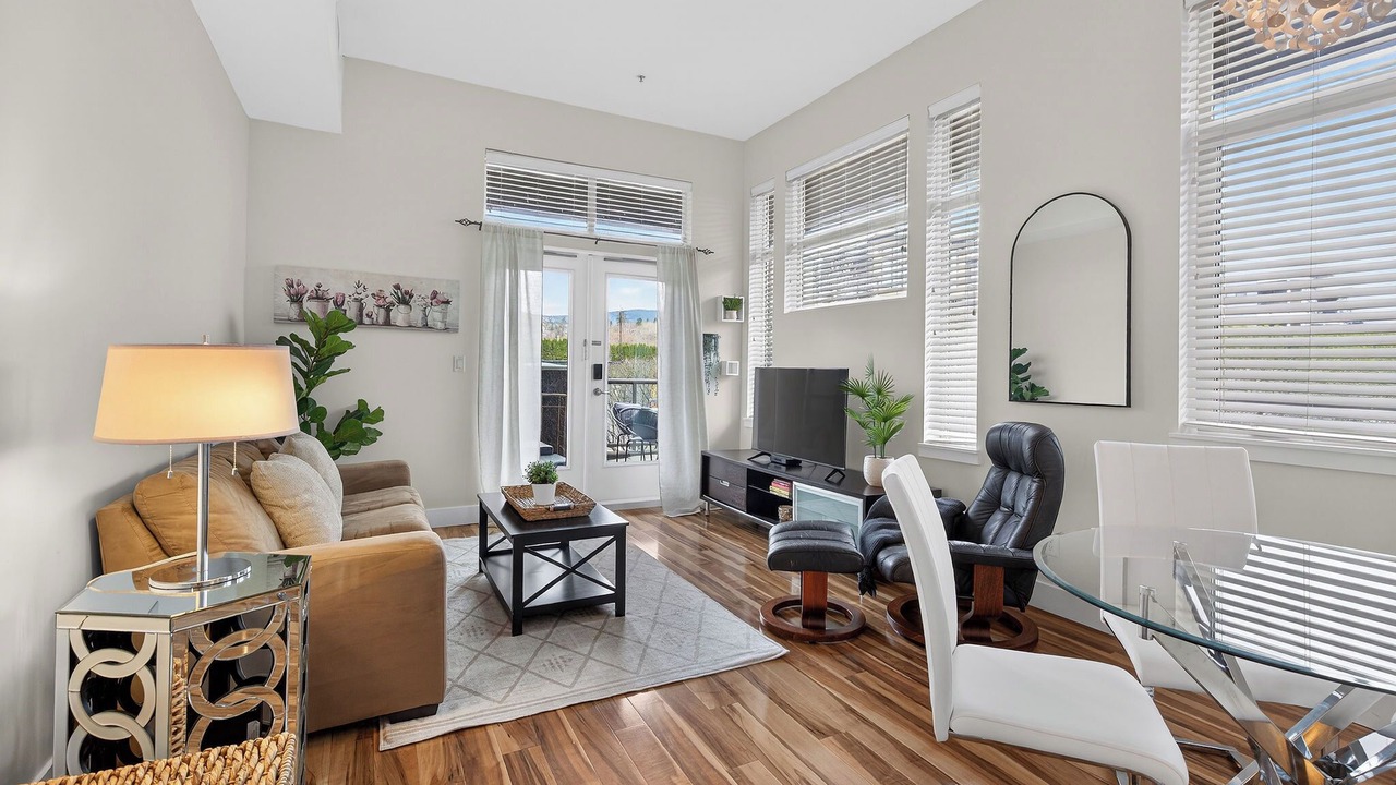 Photo of Livingroom in Westbank